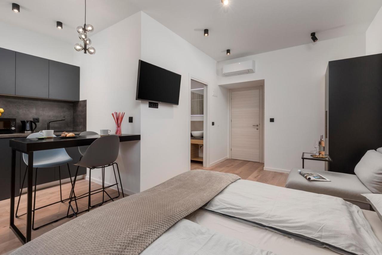 Deluxe Apartments "In The Center" Rijeka Extérieur photo
