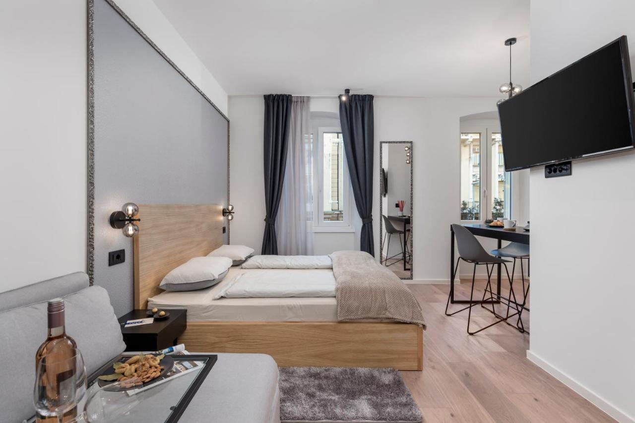 Deluxe Apartments "In The Center" Rijeka Extérieur photo
